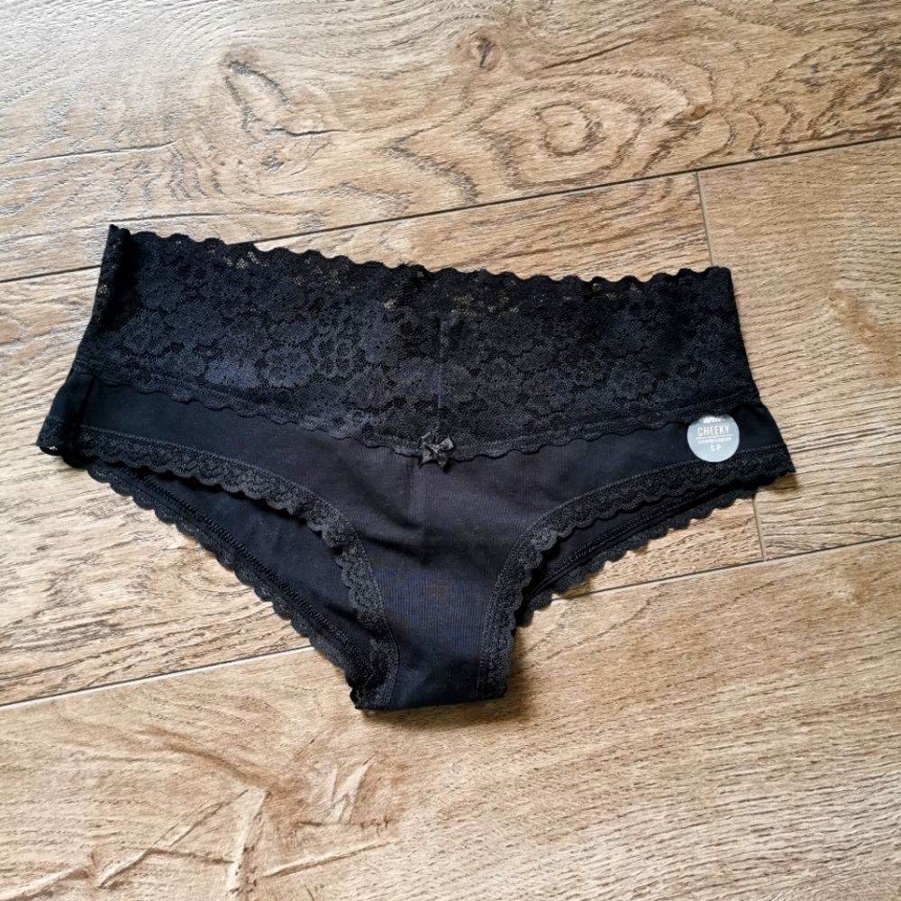 3/$15 New Aerie undies size S
